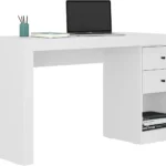 میز تحریر مدل کرونAVI-DE001 طراحی مدرن و مینیمال میز تحریر مدل کرون AVI-DE001 سفید با طراحی ساده و مینیمال، انتخابی مناسب برای کسانی است که به دنبال فضایی منظم و زیبا هستند. این محصول با استفاده از MDF مرغوب ساخته شده و در رنگ‌های سفید، مشکی، قهوه‌ای، کرم و سایر رنگ‌های محبوب عرضه می‌شود. سطح صاف و یکدست میز، امکان قرارگیری لپ‌تاپ، کتاب و لوازم‌التحریر را فراهم می‌کند. دو کشوی جانبی با دستگیره‌های مربعی مشکی علاوه بر زیبایی، فضای ذخیره‌سازی کافی برای وسایل شخصی ایجاد می‌کنند. طراحی مدرن این میز به‌راحتی با دکوراسیون داخلی هماهنگ می‌شود و جلوه‌ای خاص به محیط می‌بخشد. کیفیت ساخت و جزئیات کاربردی در ساخت میز تحریر مدل کرون AVI-DE001 سفید از MDF با روکش ضدخش و مقاوم در برابر رطوبت استفاده شده است که دوام و طول عمر بالای محصول را تضمین می‌کند. کشوها با ریل‌های روان و اتصالات دقیق طراحی شده‌اند تا عملکردی نرم و بی‌صدا داشته باشند. در بخش زیرین کشوها، یک طبقه باز برای نگهداری کتاب، مجله یا لوازم جانبی تعبیه شده است. رنگ سفید در کنار جزئیات مشکی، ترکیبی چشم‌نواز و مدرن ایجاد کرده است. این میز برای اتاق نوجوان، دفتر خانگی یا فضای مطالعه بسیار مناسب است. کیفیت بالا و طراحی دقیق، این محصول را به گزینه‌ای مطمئن برای استفاده روزمره تبدیل کرده است. زیبایی، عملکرد و هماهنگی میز تحریر مدل کرونAVI-DE001 سفید نه‌ تنها از نظر عملکرد بلکه از نظر زیبایی‌شناسی نیز بی‌نظیر است. طراحی ساده و رنگ‌های خنثی آن به‌راحتی با انواع دکوراسیون داخلی هماهنگ می‌شود. این میز با ابعاد استاندارد، فضای کافی برای کار، مطالعه و نگهداری وسایل شخصی فراهم می‌آورد. استفاده از رنگ‌های متنوع، امکان انتخاب بر اساس سلیقه و نیاز را فراهم کرده است.  این محصول ترکیبی از زیبایی، کیفیت و کاربرد است که فضای کاری شما را متحول می‌سازد و محیطی الهام‌بخش برای تمرکز و خلاقیت ایجاد می‌کند.